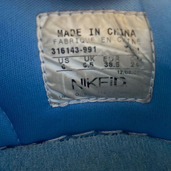 NIKE Women’s Dunk Low # 316143-991 Size 6US - Picture 4 of 9